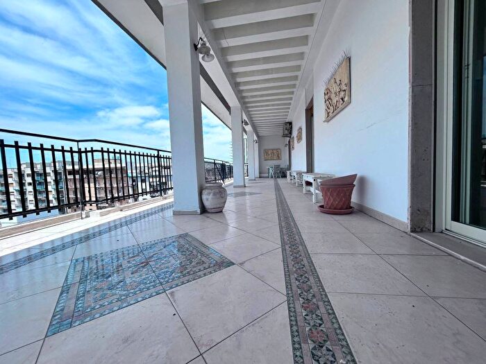 Casa con 5 locali in affitto in Corso Italia, Italia Montegranaro, Taranto