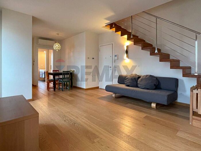 Appartamento trilocale in affitto in Masini XX Settembre, Empoli