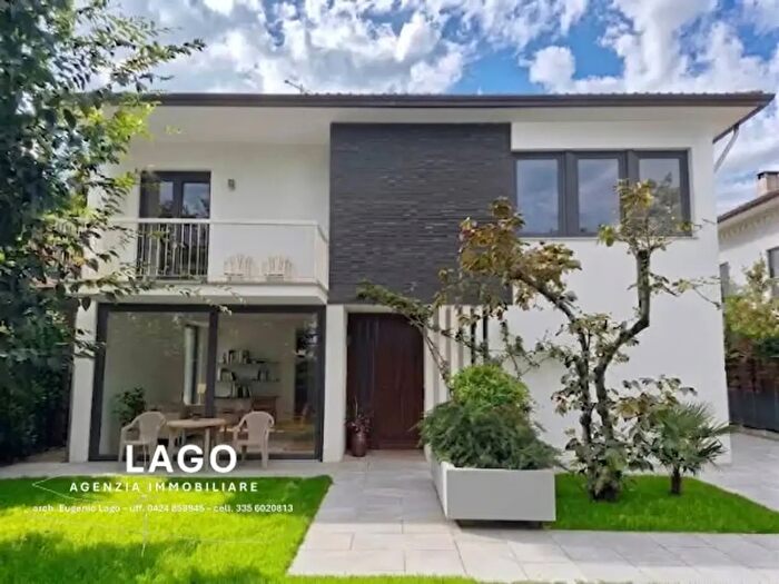 Casa con 6 locali in vendita in Marostica