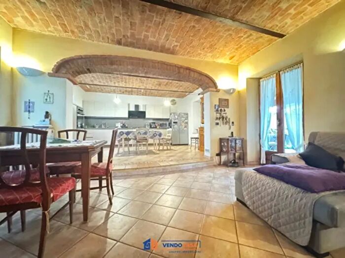 Casa con 6 locali in vendita in Via Agliano, Montegrosso DAsti