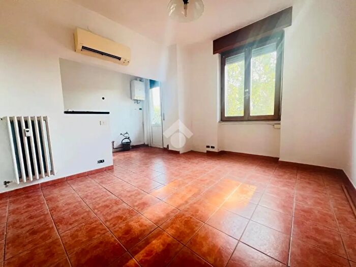 Appartamento bilocale in vendita in Piazza Miani, Milano