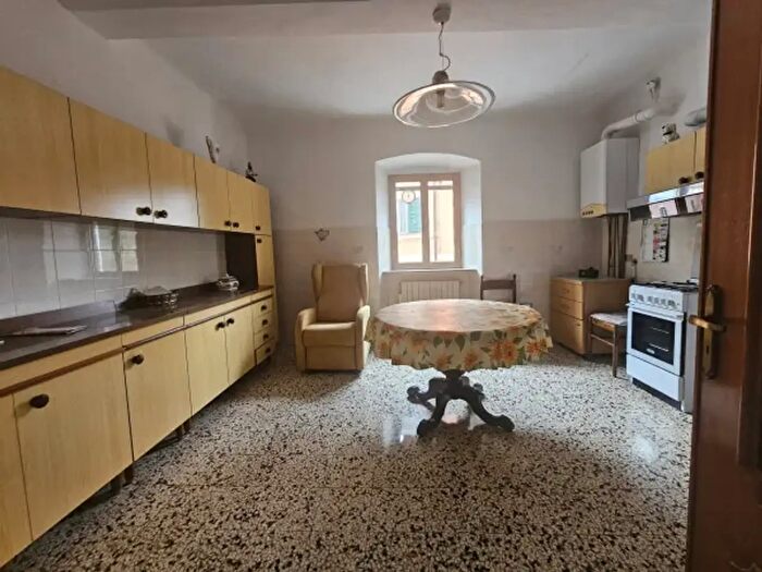 Appartamento trilocale in vendita in Via Baiarda, Mele