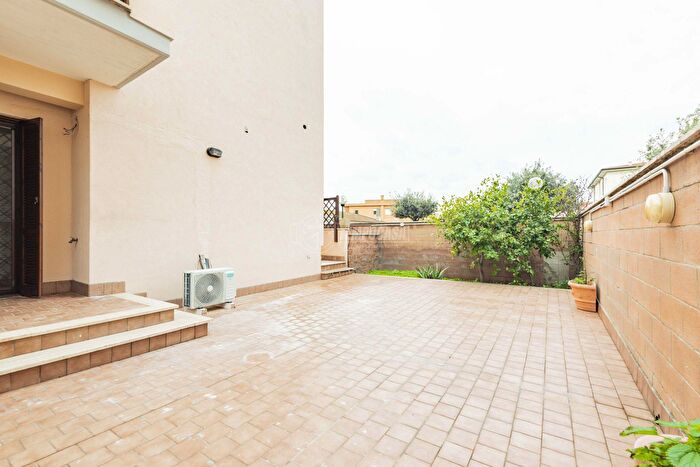 Appartamento trilocale in vendita in Via Valledoria, Fiumicino