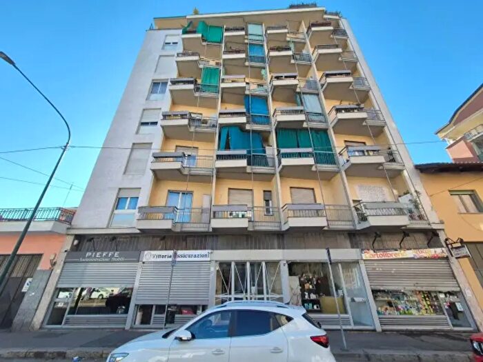 Appartamento quadrilocale in vendita in Via Lanzo, Torino