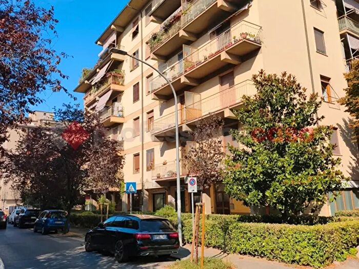 Appartamento trilocale in vendita in Via Cimabue, Campi Bisenzio