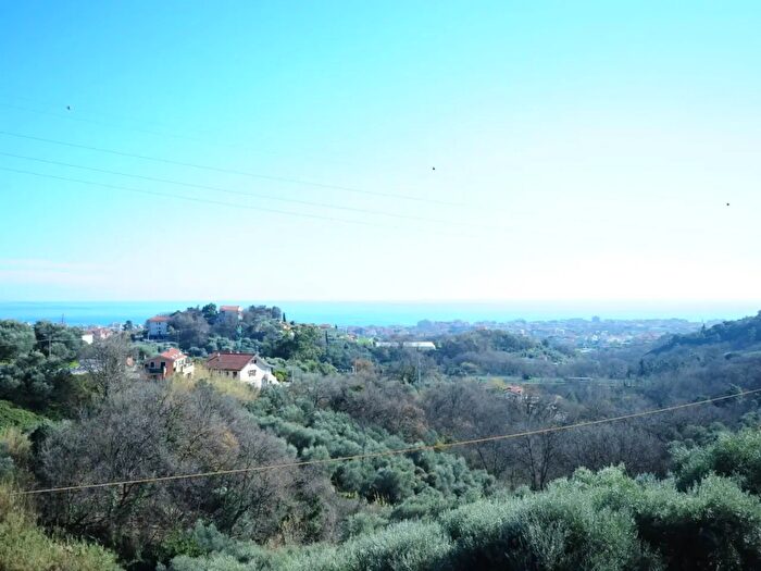 Appartamento con 5 locali in vendita in Via Cappella Nuova, Boissano