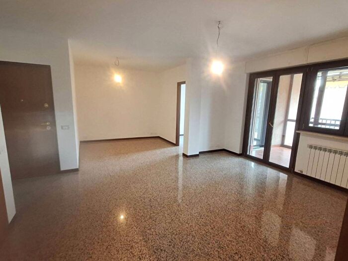 Appartamento trilocale in affitto in Via Giovanni Amendola, Viale Cremona, Pavia