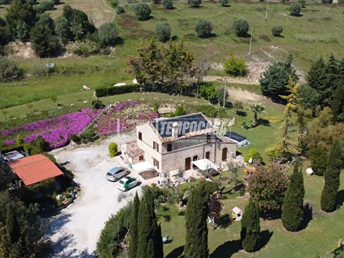 Casa con 10 locali in vendita in Porto SantElpidio