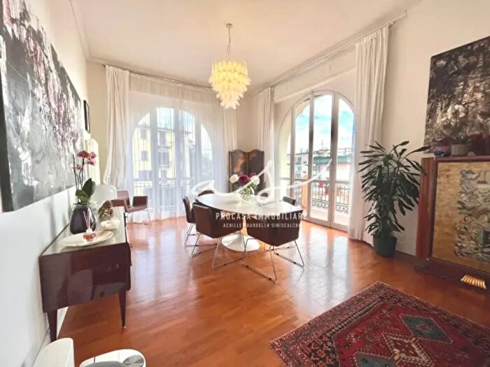 Appartamento con 6 locali in vendita in Scalinata Fondega, La Spezia