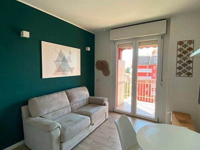 Appartamento bilocale in affitto in Via dei Caduti, Centro, Assago