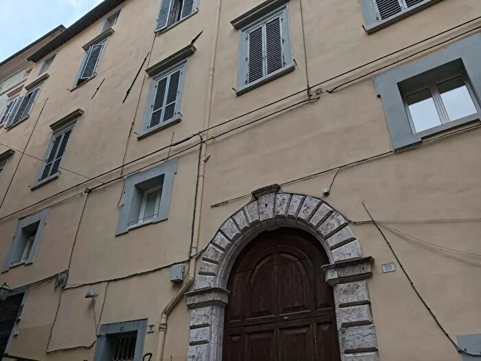 Appartamento con 8 locali in vendita in Perugia