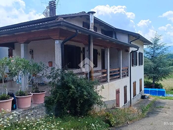 Casa con 5 locali in vendita in Strada Provinciale, Villa Minozzo
