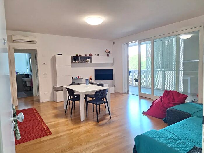 Appartamento bilocale in vendita in Via Portofino, Spinea