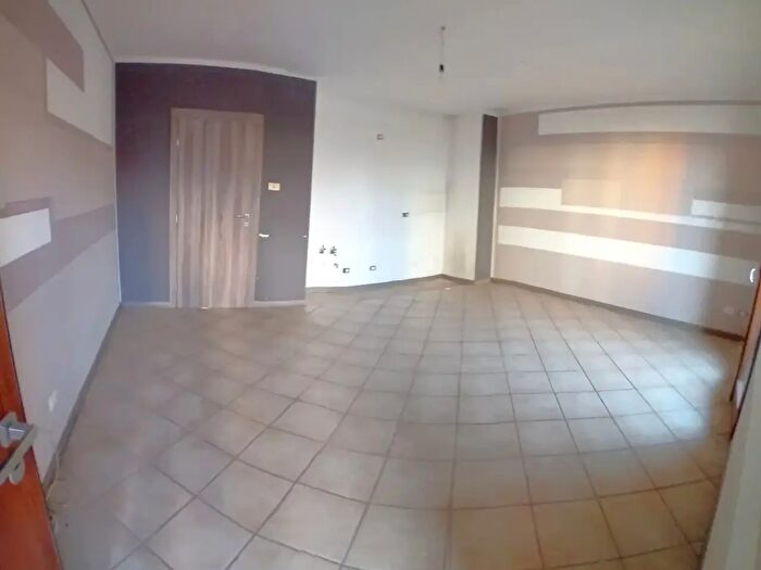 Appartamento trilocale in vendita in Vicolo delle Robinie, Gerre De Caprioli