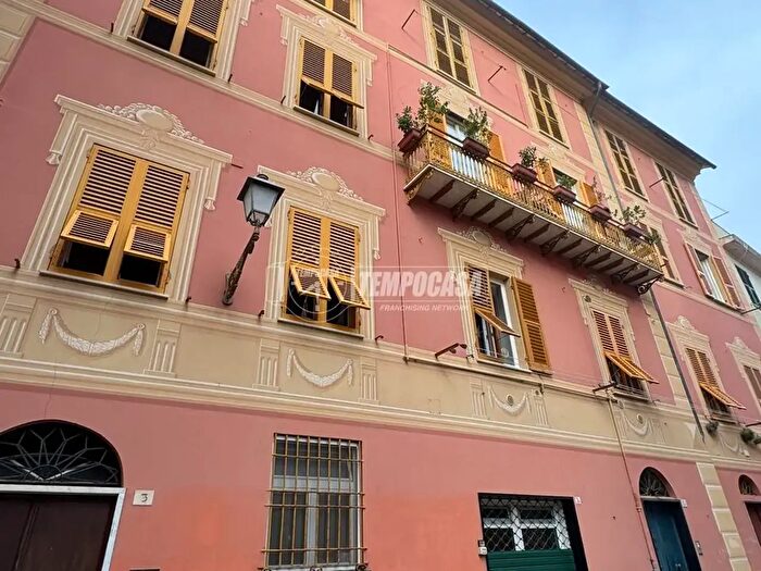 Appartamento bilocale in vendita in Via Odoardo Ganduccio, Genova