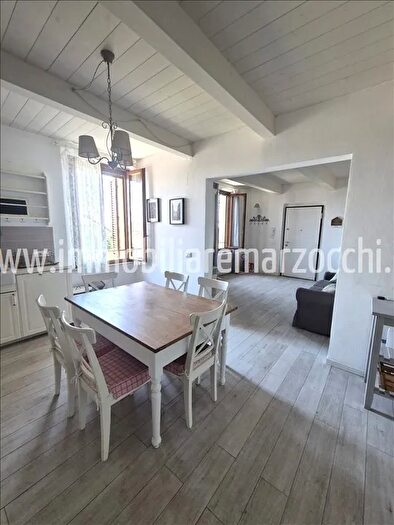 Appartamento con 6 locali in vendita in Sda Cassia Sud, Siena