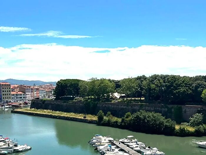 Appartamento quadrilocale in vendita in Livorno