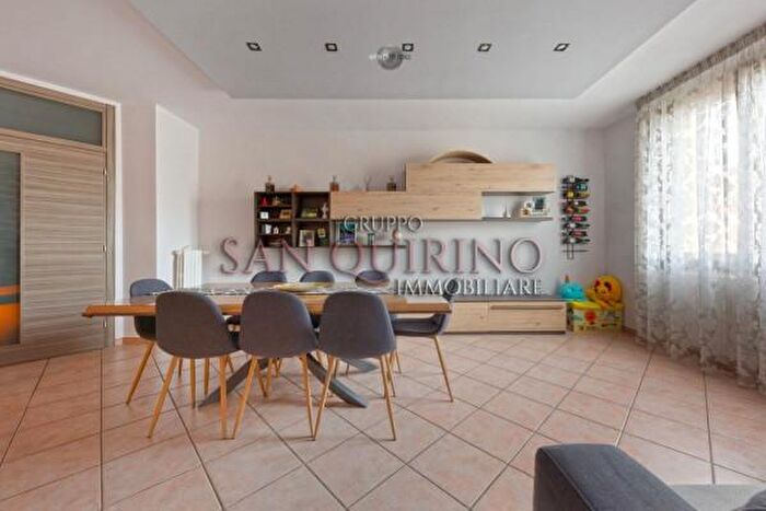 Appartamento trilocale in vendita in Via Verdi, Rio Saliceto