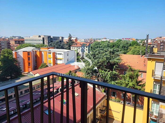 Appartamento quadrilocale in affitto in Via Fratelli Bandiera, Rondò Torretta, Sesto San Giovanni