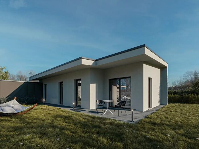 Casa quadrilocale in vendita in Albese Con Cassano