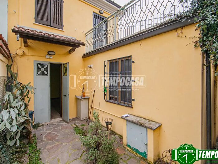 Casa bilocale in vendita in Via Roma, Carbonara Al Ticino