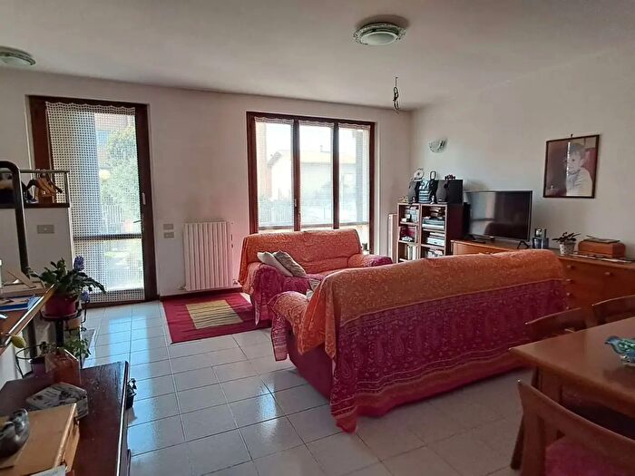 Casa quadrilocale in vendita in Busto Garolfo