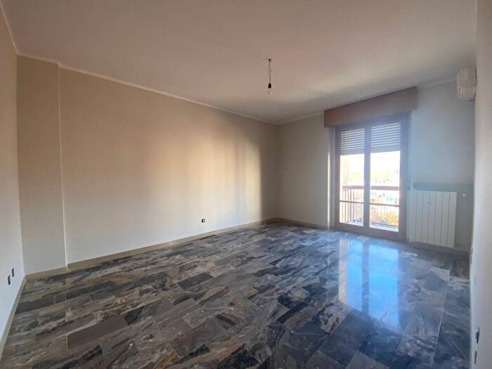 Appartamento trilocale in affitto in Via Salvo DAcquisto, Centro, Acqui Terme