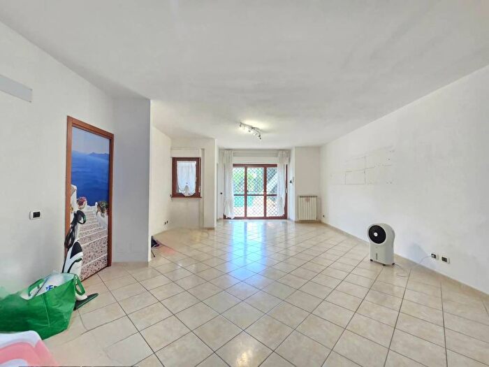 Appartamento quadrilocale in affitto in Via del Casale Lumbroso, Casal Lumbroso, Roma