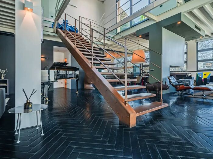 Appartamento con 5 locali in vendita in Via Morimondo, Milano