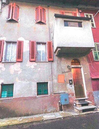 Appartamento quadrilocale in affitto in Frazione Crosa, Maglionecrosa, Vallanzengo
