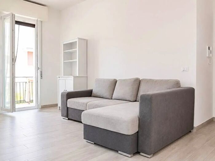 Appartamento trilocale in vendita in Via Fattori, Bologna