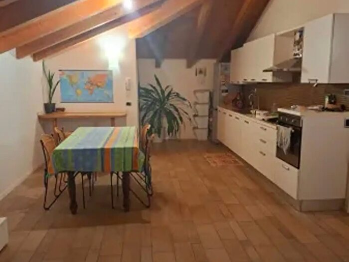 Appartamento trilocale in affitto in Via del Garda, Mori