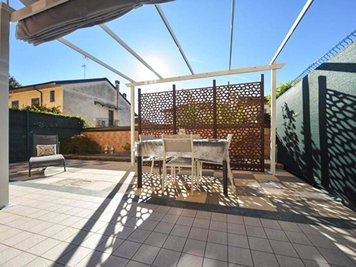 Appartamento trilocale in affitto in Via Fabrizio Cristiano De Andrè, Pioltello