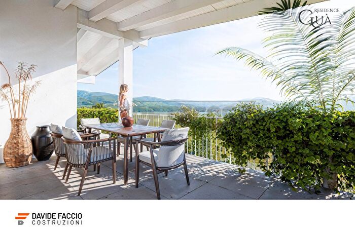 Appartamento con 6 locali in vendita in Via Mure, Arzignano