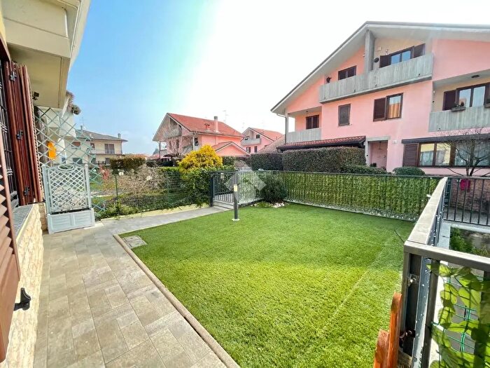 Case in Vendita e in Affitto - 3