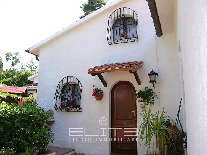 Casa trilocale in vendita in Numana