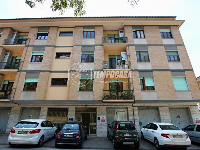 Appartamento quadrilocale in vendita in Viale Nicola Ciccolungo, Fermo