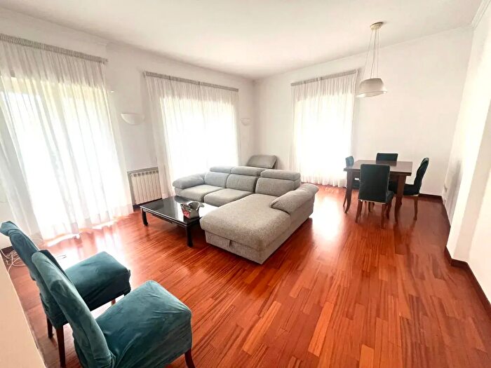 Appartamento trilocale in affitto in Va Raffaele Capelli, Roma