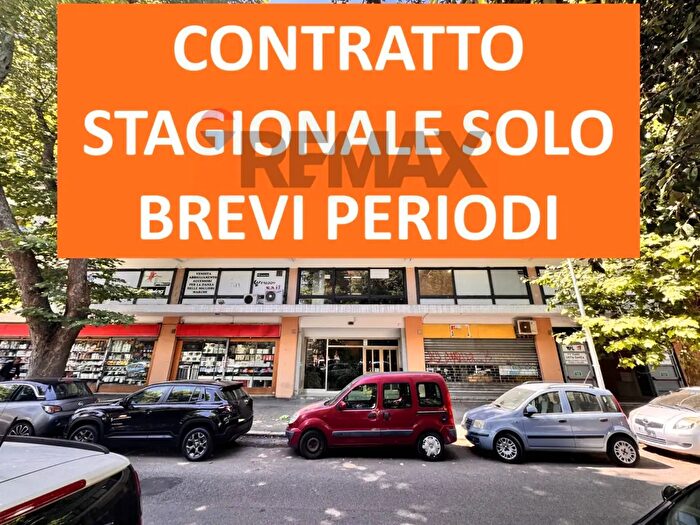 Appartamento trilocale in affitto in Via Lucio Lepidio, Roma