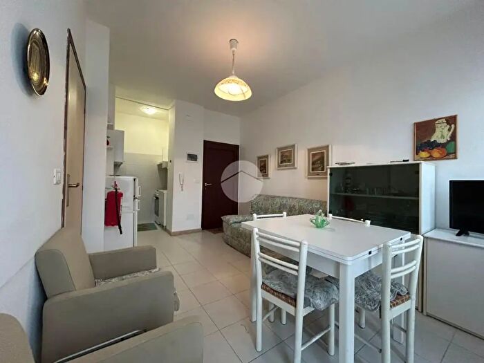 Appartamento trilocale in vendita in Viale Leonardo, Ravenna