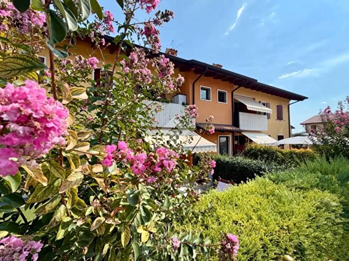 Appartamento bilocale in vendita in Via Dante Alighieri, Cavaion Veronese