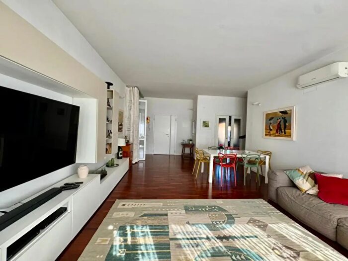 Appartamento con 5 locali in vendita in Firenze