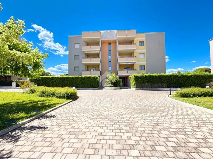 Appartamento quadrilocale in vendita in Via Isonzo, Chieti