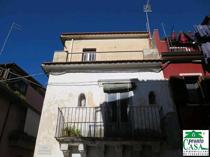 Casa trilocale in vendita in Giarratana