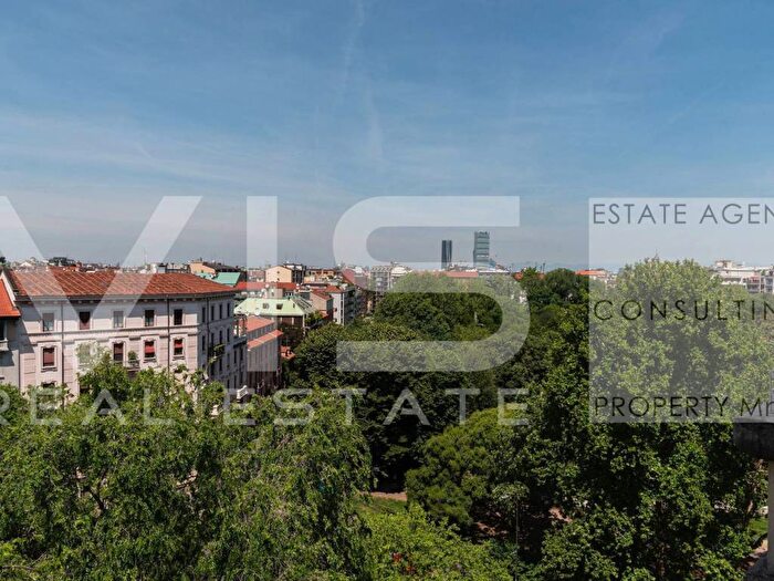 Appartamento trilocale in affitto in Via Montevideo, Solari, Milano
