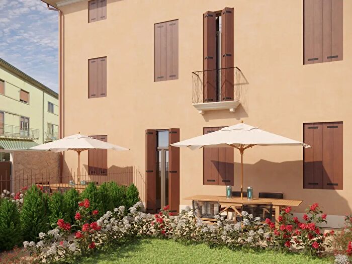 Casa trilocale in vendita in Viale Riviera Berica, Vicenza