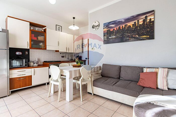 Appartamento bilocale in vendita in Via Montegrappa, Seregno