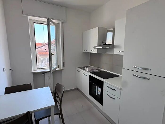 Appartamento bilocale in affitto in Via Andrea Maffei, Milano