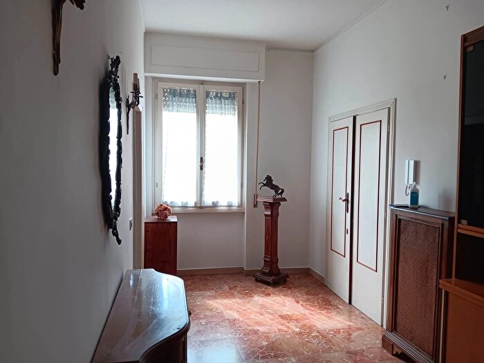 Appartamento trilocale in vendita in Firenze