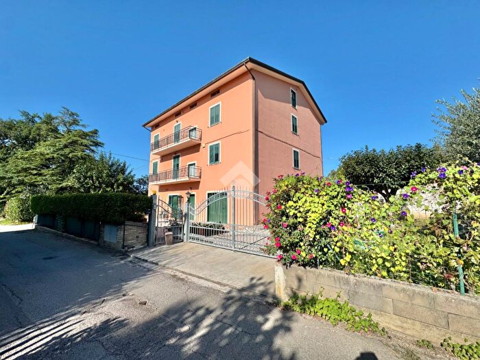 Appartamento quadrilocale in vendita in Via dellAsilo, Assisi